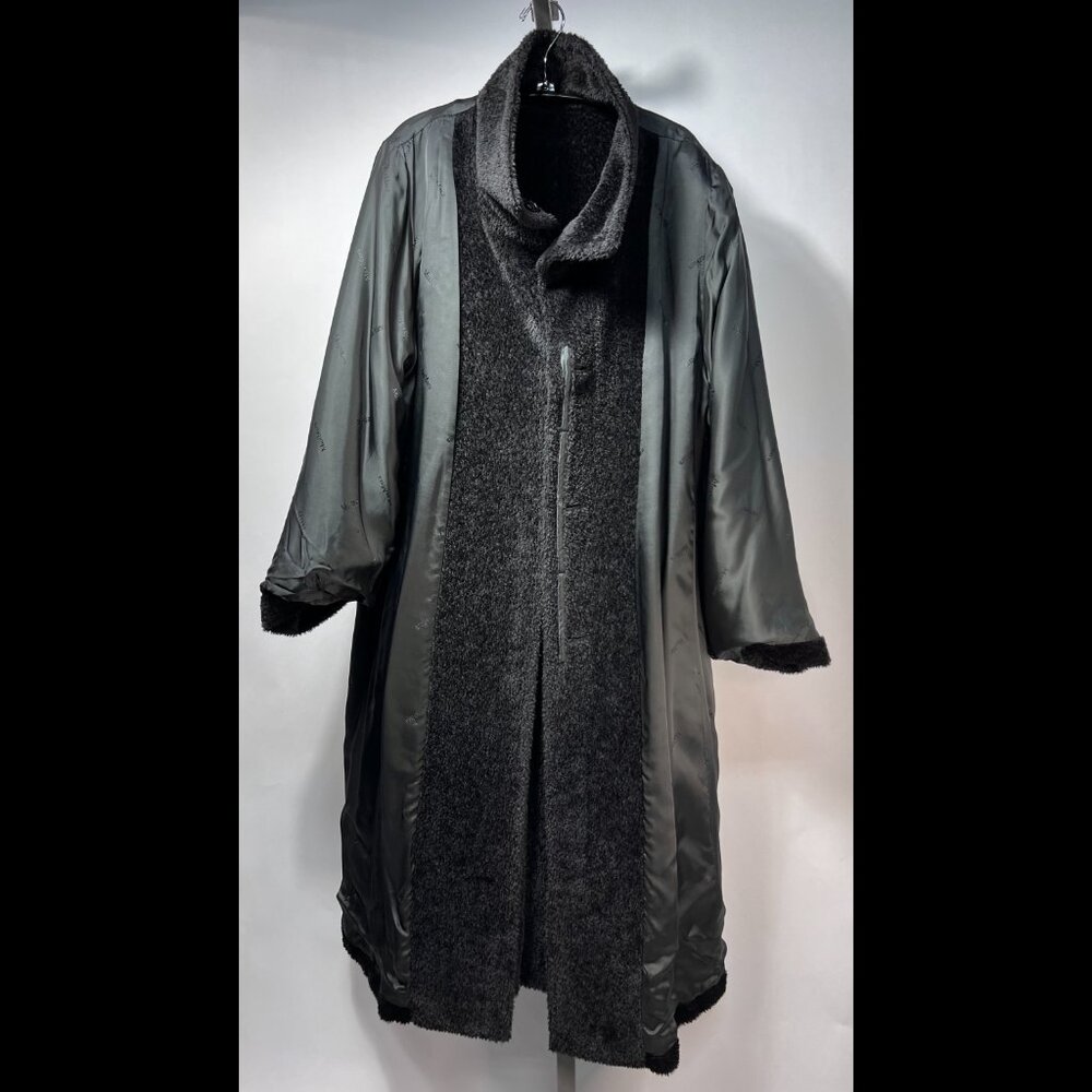 MaxMara Black Teddy Coat with High Collar - Picture 4 of 10